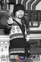 周杰倫深陷初夜門(mén) 回?fù)魠桥迳罕?周杰倫否認(rèn)