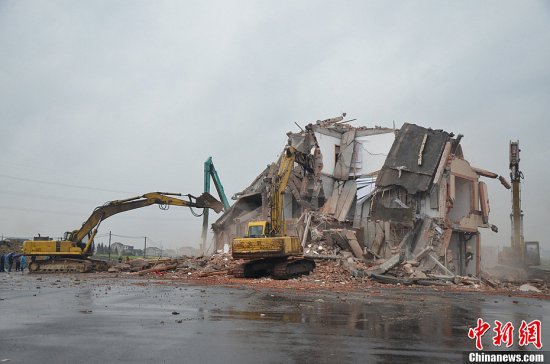 釘子戶羅保根同意拆遷了