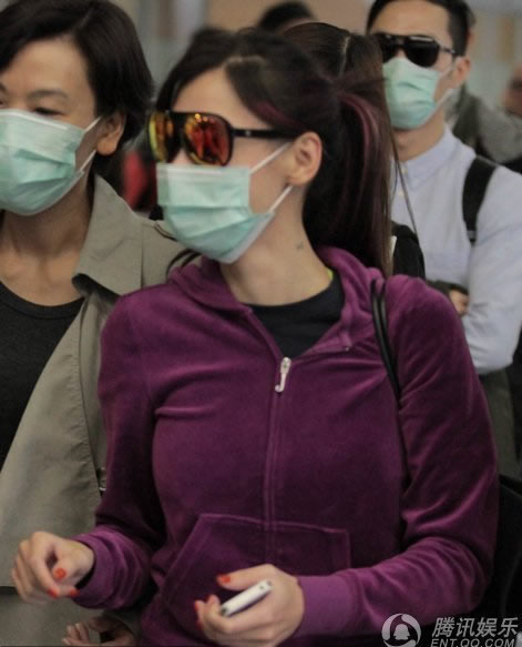 張柏芝到上海戴口罩嚴防禽流感
