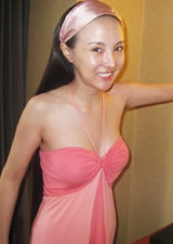 干露露未經(jīng)處理雅照 這張照片干露露是猥瑣妞還是可愛