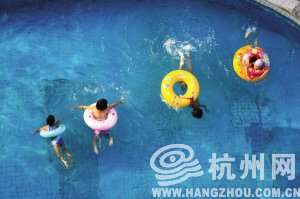 網(wǎng)傳八月第一周會熱得恐怖 目前無權(quán)威部門發(fā)布