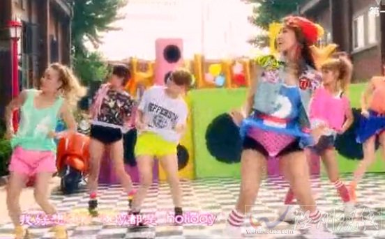 王蓉好樂day被批為惡俗歌曲 王蓉神曲好樂day歌詞