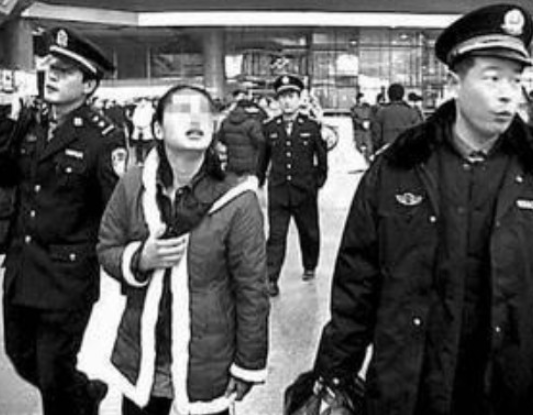 少女拐賣了拐賣她的人販子