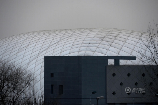 學(xué)校建防霾帳篷館