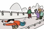 游客無(wú)人扶致死 福建49歲女游客長(zhǎng)城腳下跌倒無(wú)人扶