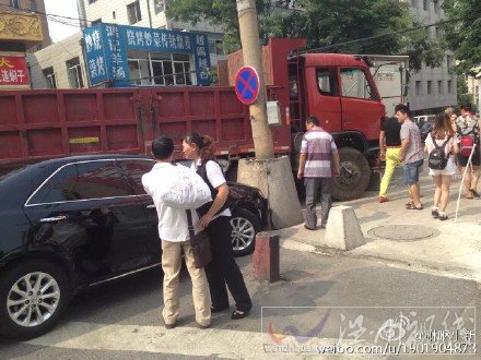 8.10大連二七廣場發生慘烈車禍