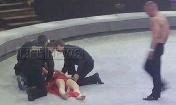 女飛人表演失手