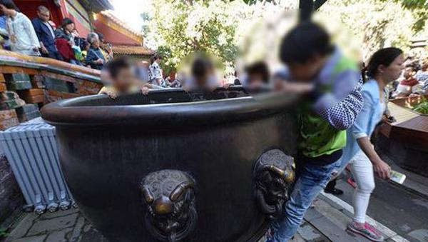 故宮刻字銅缸修復