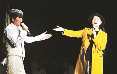 孫楠祖孫三代同臺(tái)