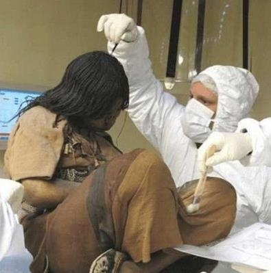 少女被冰凍500年