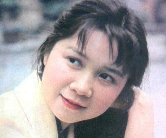 那英曬20年前合照