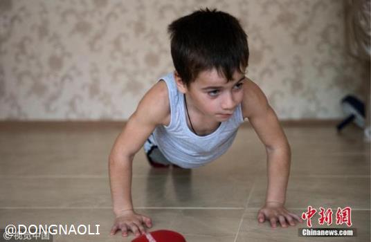 連做4105個俯臥撐