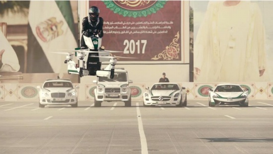 飛行摩托升空5米