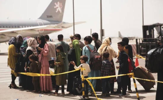 G7敦促塔利班確保安全撤離阿富汗