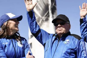 星際迷航演員成為現實生活中的宇航員