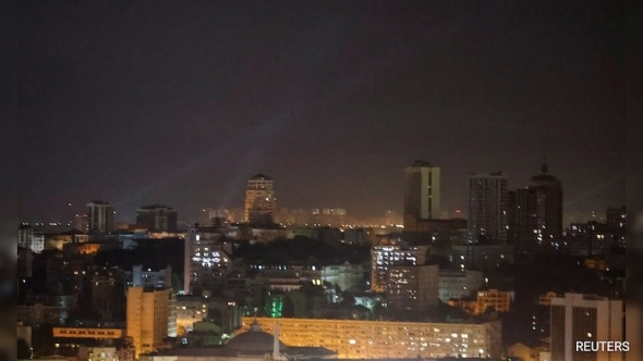 烏克蘭基輔市長稱遭受多波俄羅斯無人機(jī)襲擊