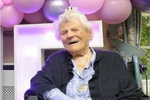 英國(guó)有史以來(lái)最長(zhǎng)壽的老人現(xiàn)年115歲 保持最長(zhǎng)壽紀(jì)錄