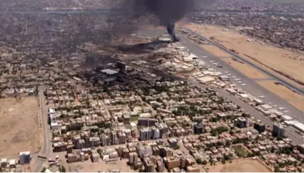 尼亞拉機(jī)場(chǎng)近期屢遭蘇丹軍隊(duì)空襲