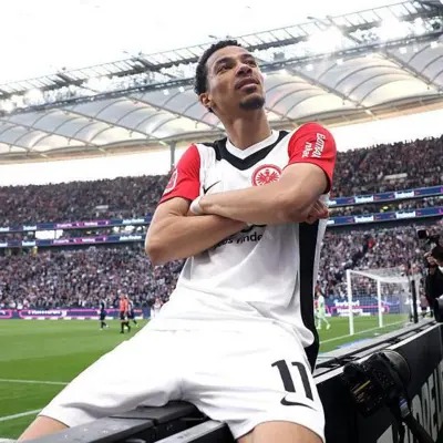 法蘭克福如何將?；倏舜蛟斐缮韮r6900萬英鎊的巨星